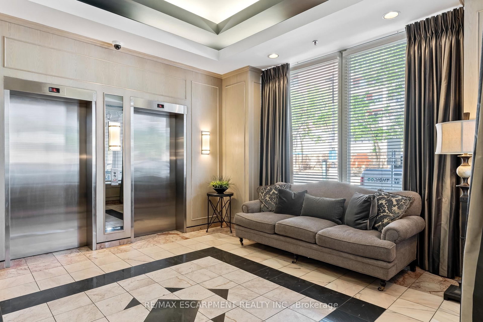 430 Pearl Street, Unit 410 - Photo 4