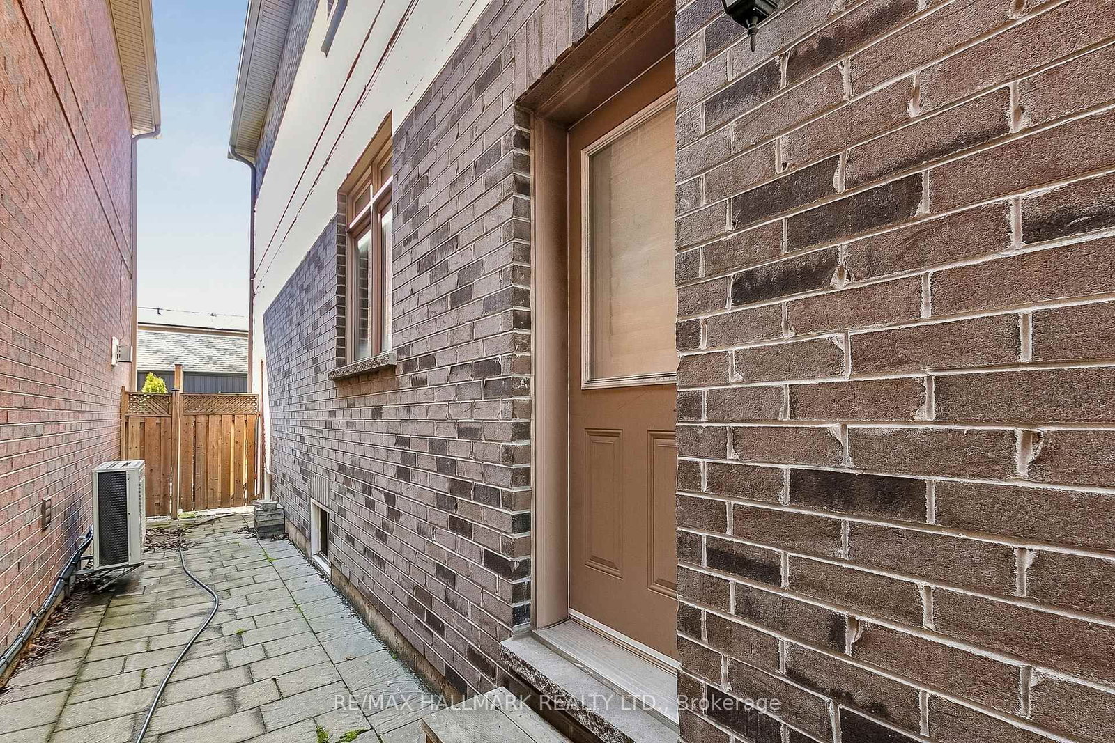 797 Oxford Street, Unit Basement - Photo 10