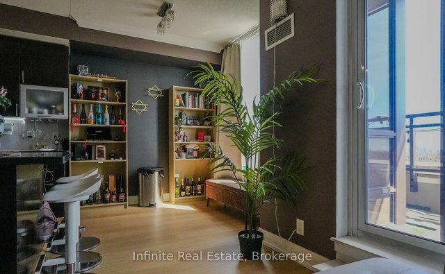 PH4 - 1060 Sheppard Avenue W
