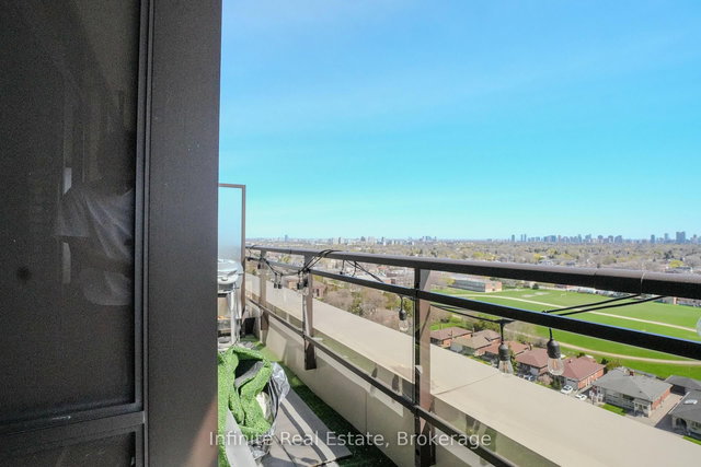 PH4 - 1060 Sheppard Avenue W