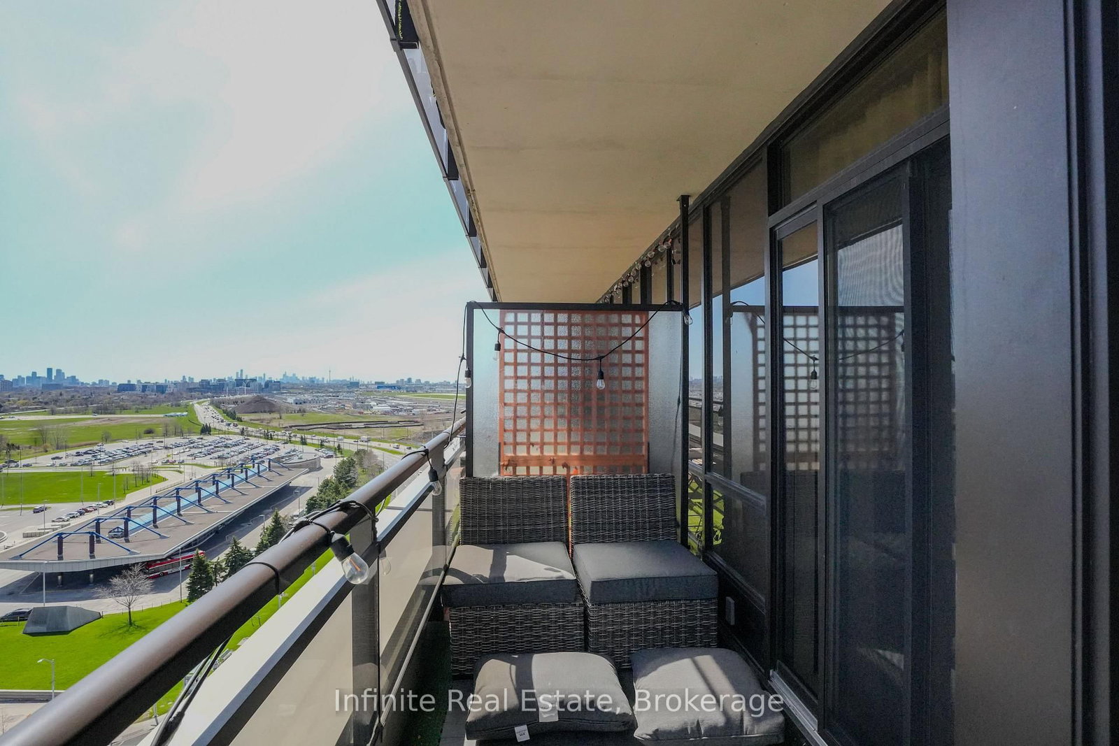 1060 Sheppard Avenue W, Unit PH4 - Photo 4