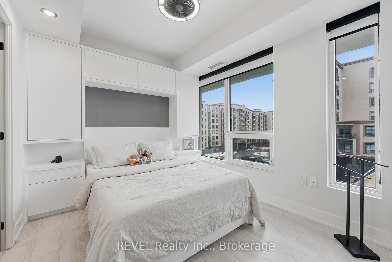 2450 Old Bronte Road, Unit 405 - Photo 13