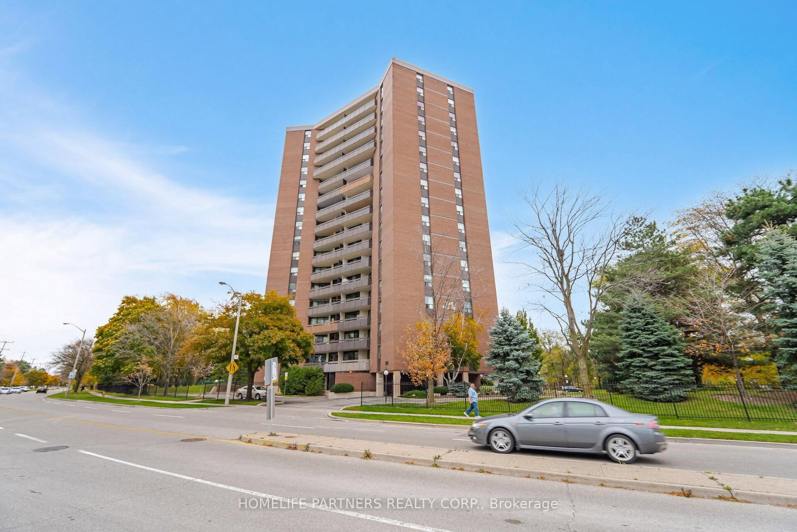 335 Mill Road, Unit 903 - Photo 36