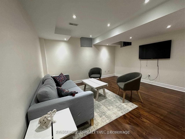 Bsmt - 449 Meadowridge Court