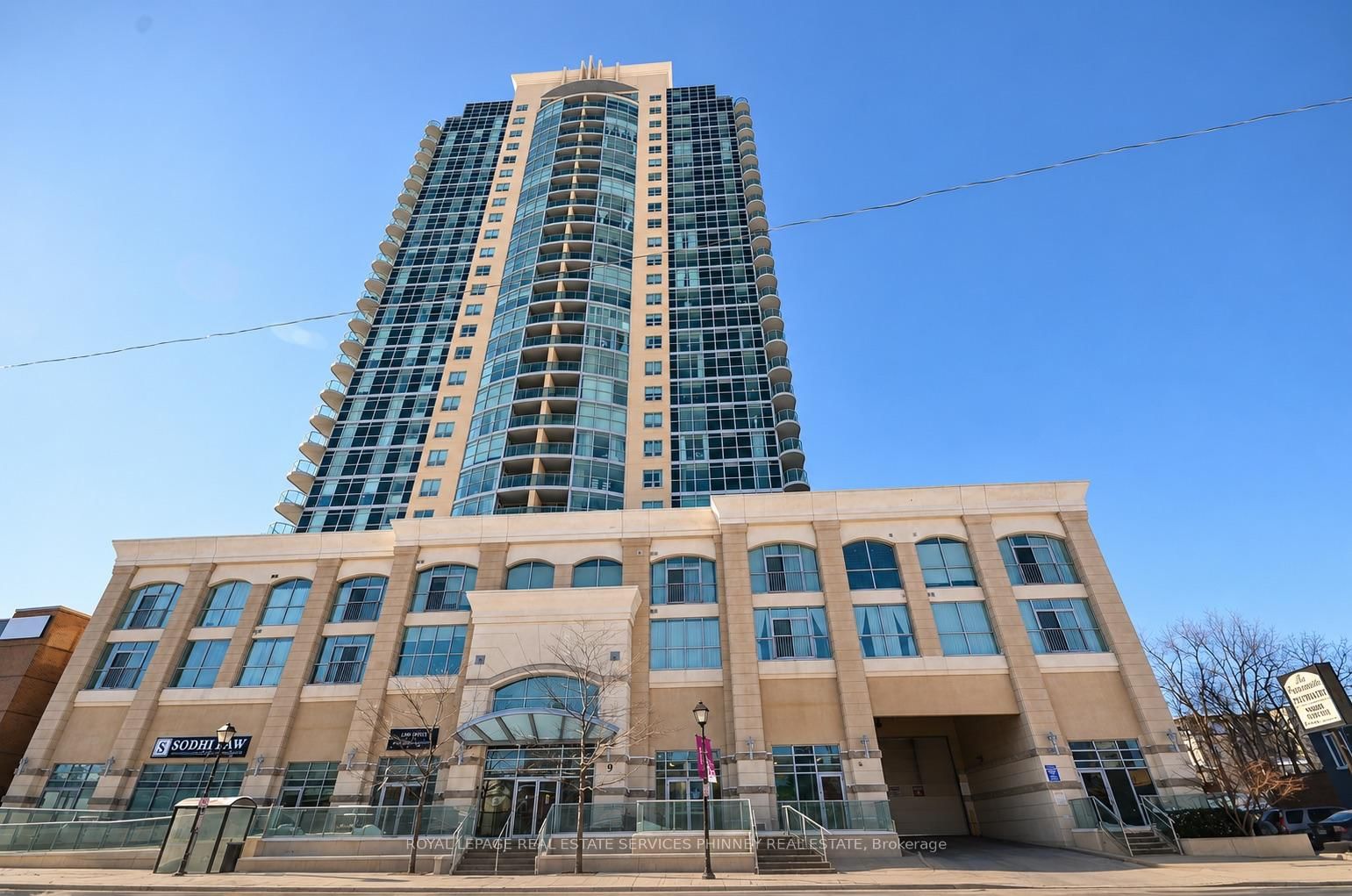 9 George Street N, Unit 2112