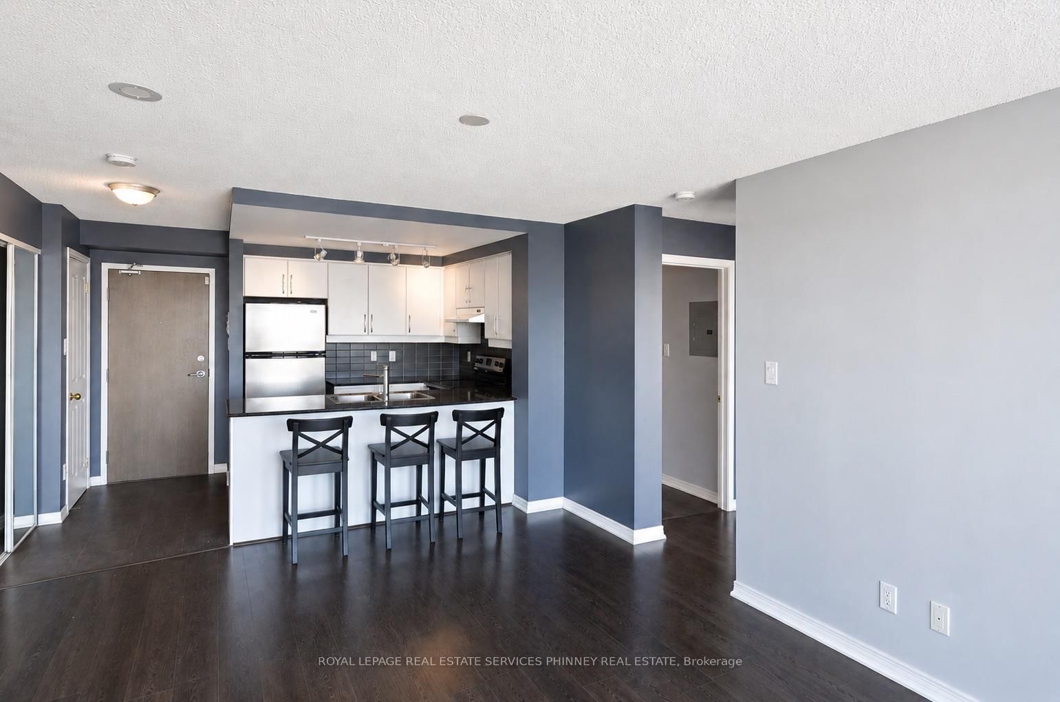 9 George Street N, Unit 2112 - Photo 7