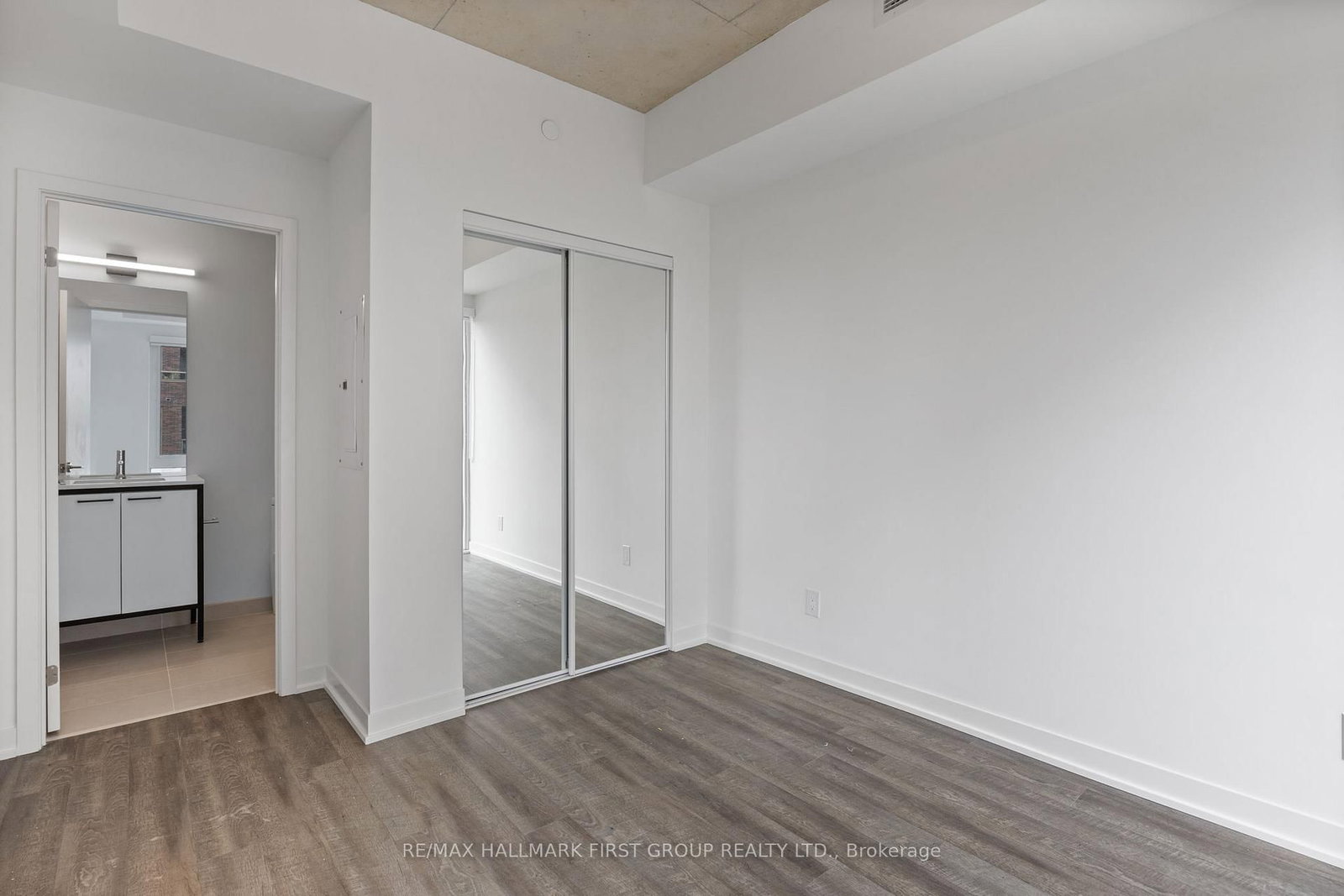 1808 St Clair Avenue W, Unit 408 - Photo 16