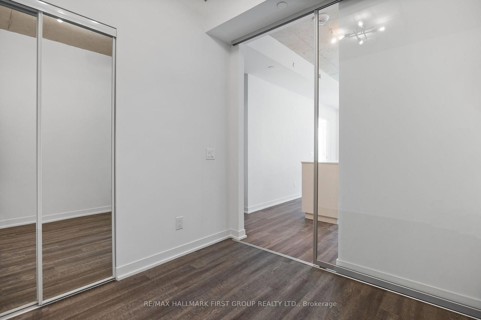 1808 St Clair Avenue W, Unit 408 - Photo 19