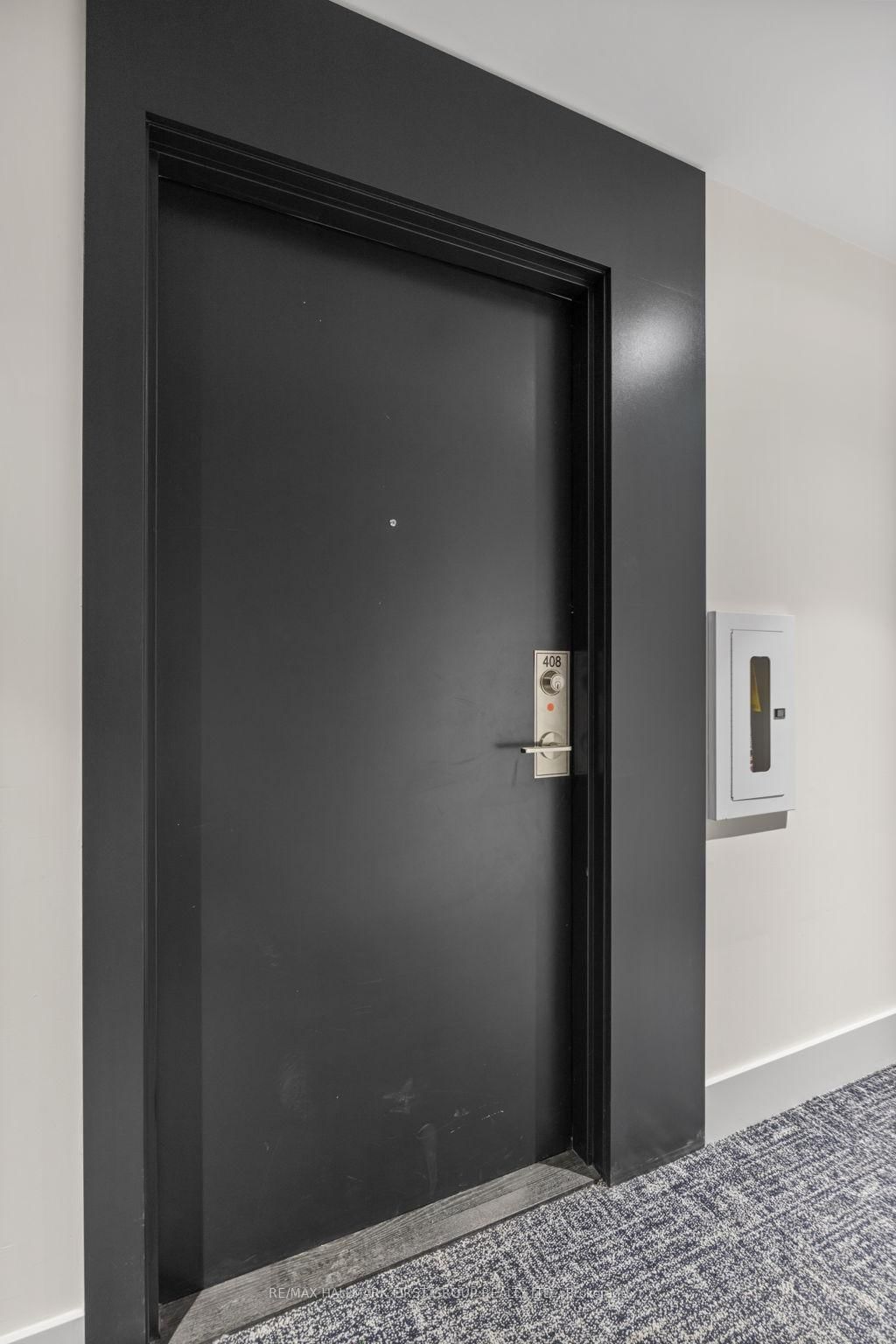 1808 St Clair Avenue W, Unit 408 - Photo 2
