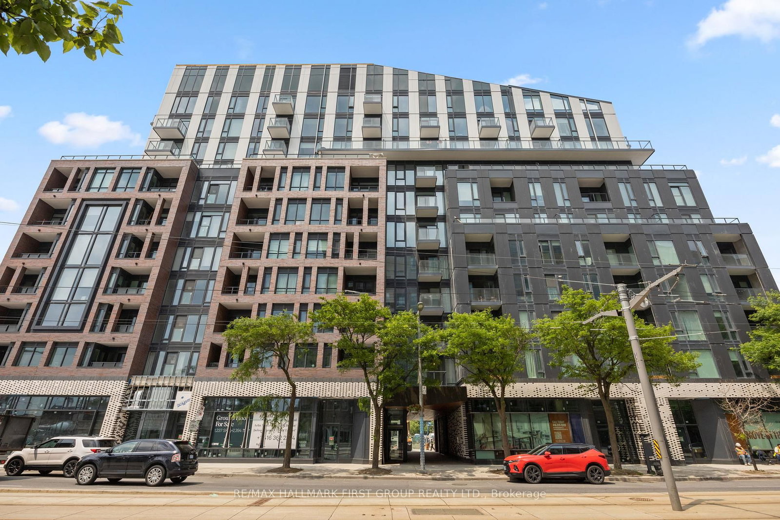 1808 St Clair Avenue W, Unit 408 - Photo 24