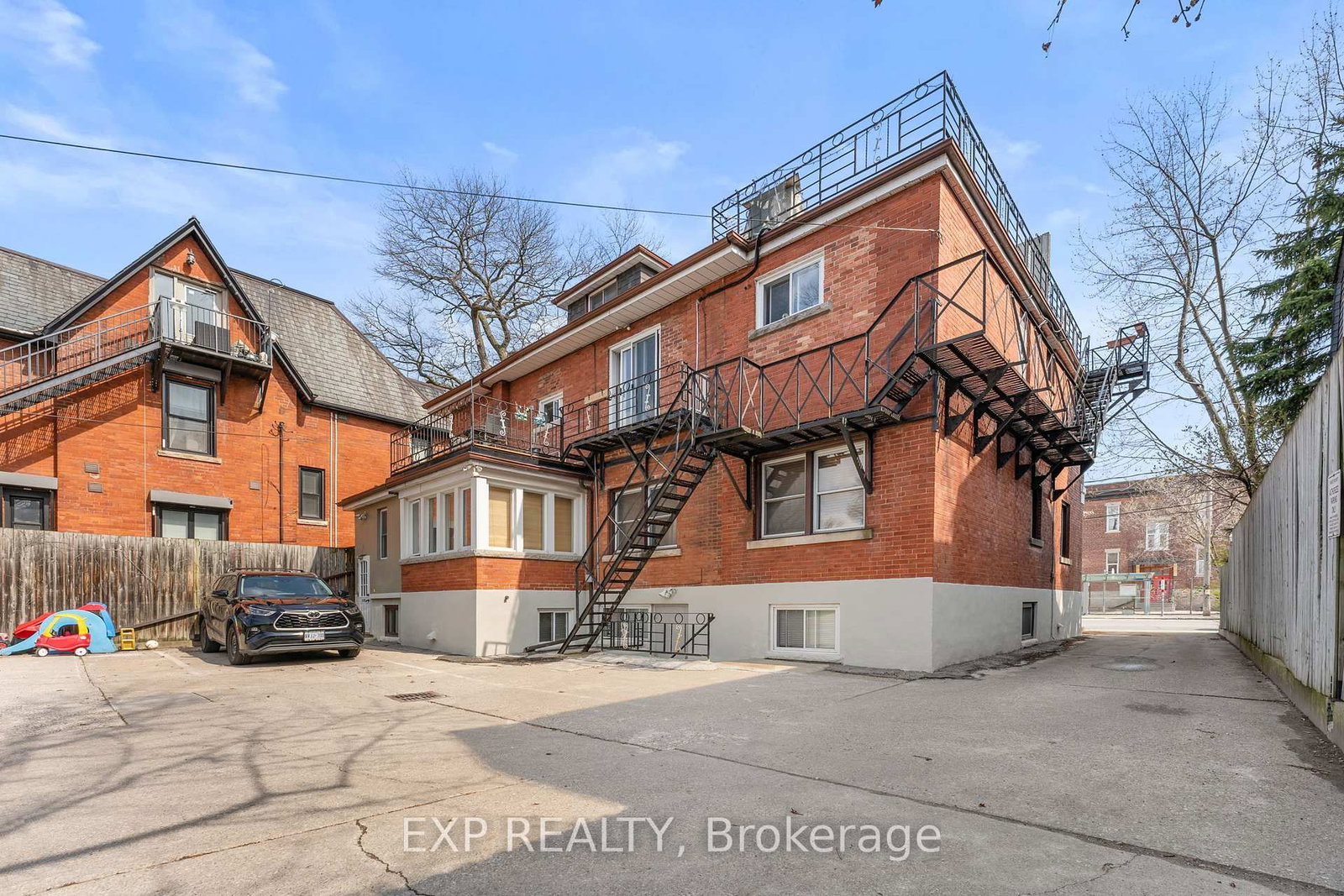 354 Annette Street - Photo 7