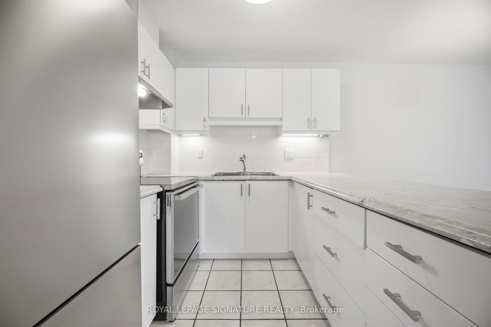 4140 Foxwood Drive, Unit 801 - Photo 17