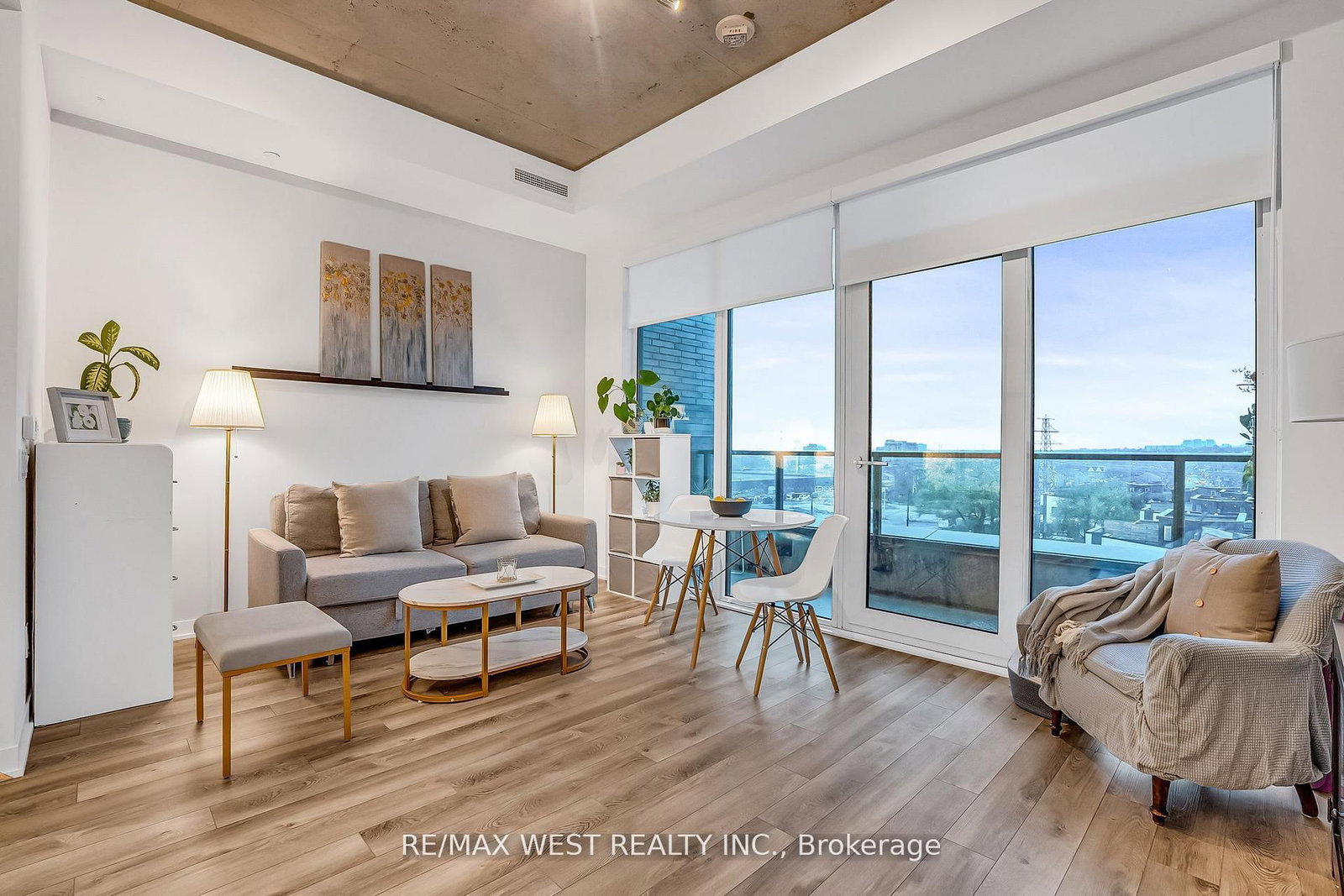 1808 St. Clair Avenue W, Unit 617 - Photo 12