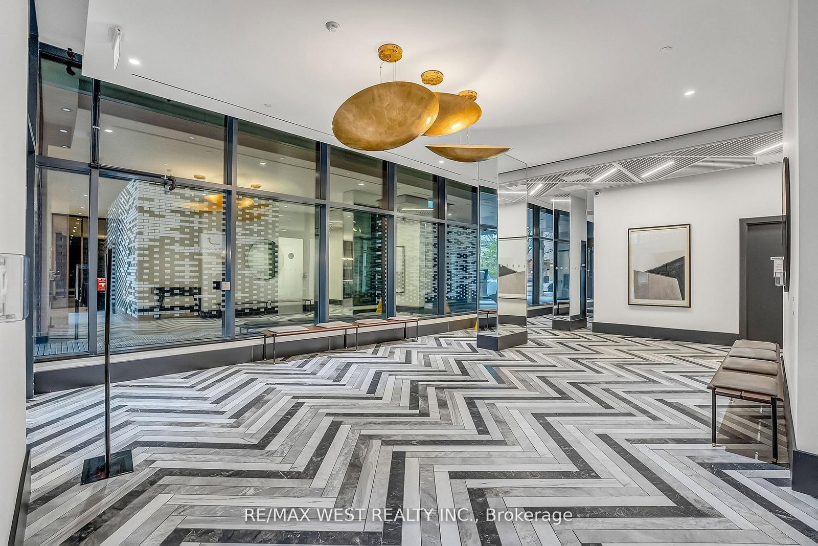 1808 St. Clair Avenue W, Unit 617 - Photo 4
