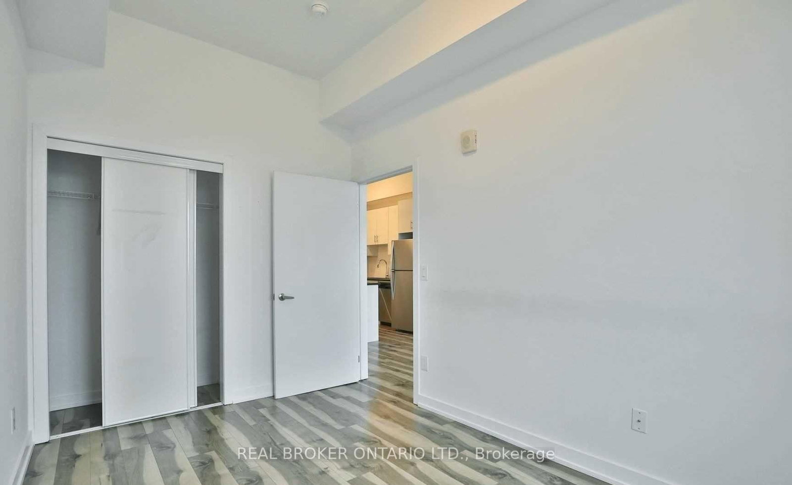 2490 Old Bronte Road, Unit 819 - Photo 7