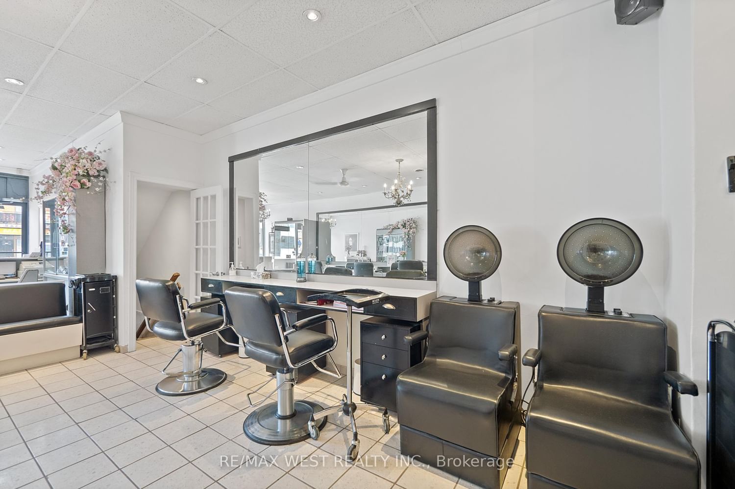578 Marlee Avenue - Photo 8