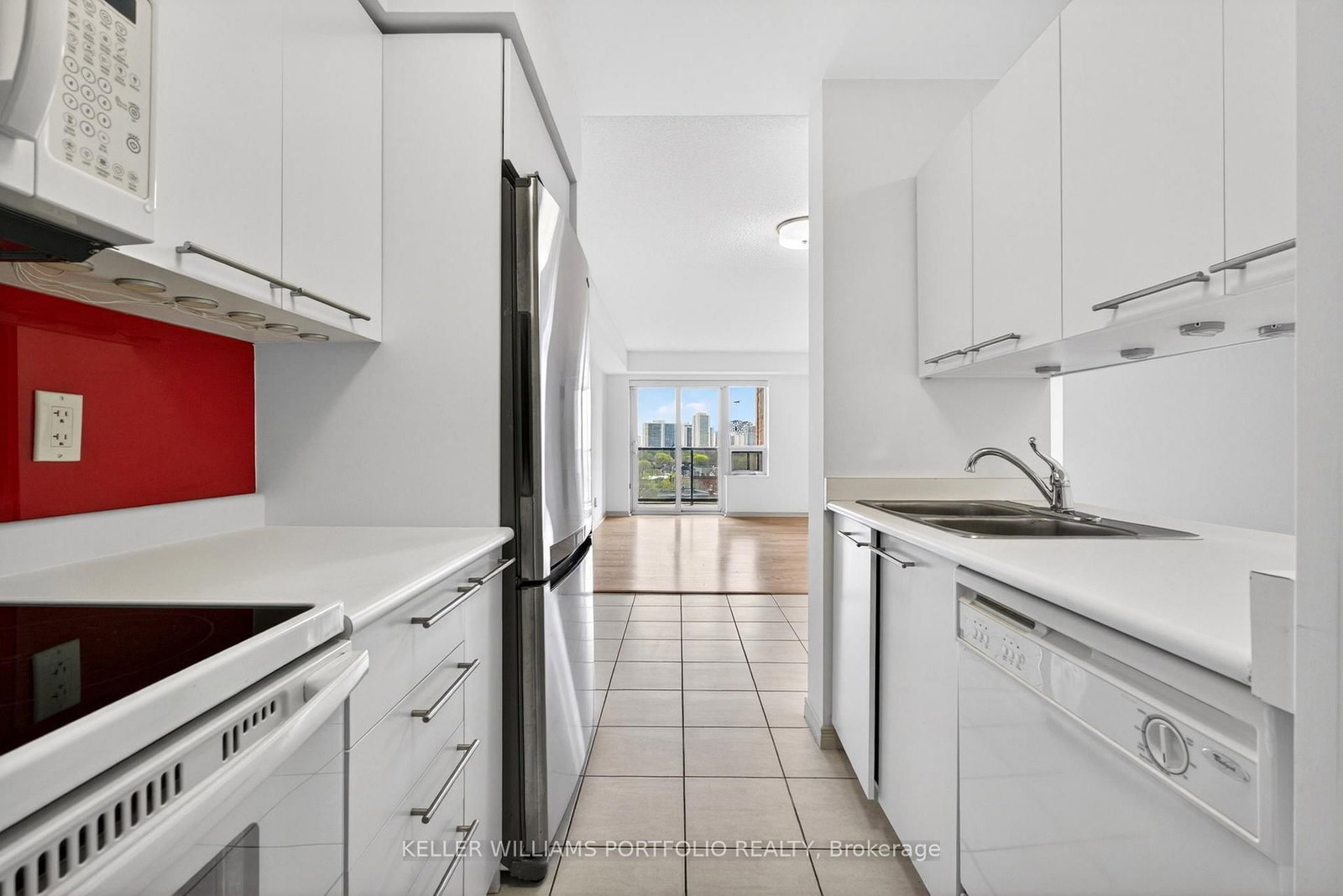 61 Heintzman Street, Unit 819 - Photo 13