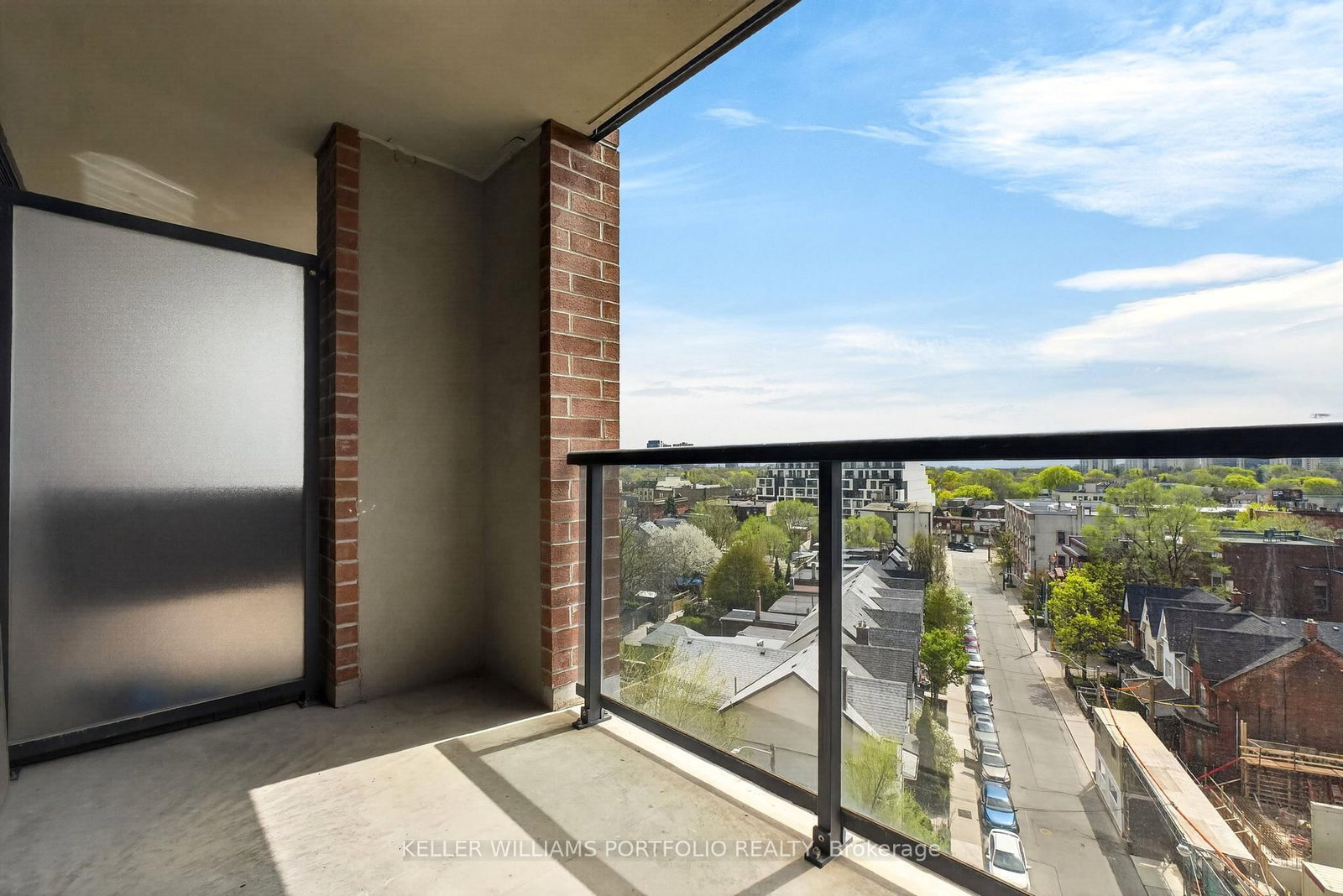 61 Heintzman Street, Unit 819 - Photo 21