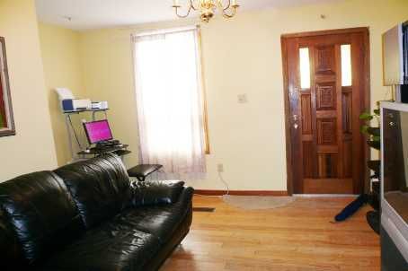 47 Greendale Ave, Toronto, M6N4P4 | Image 2