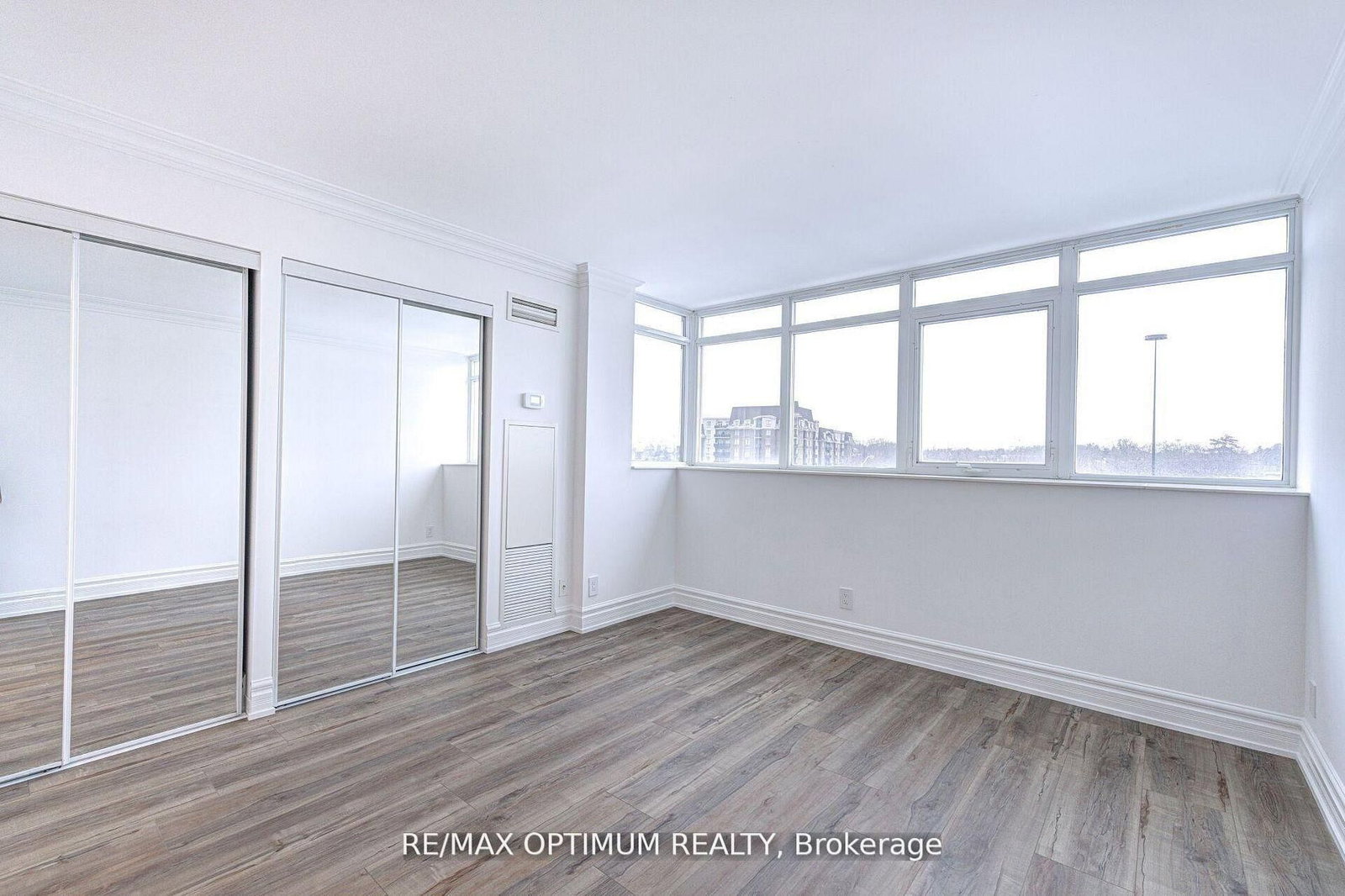 185 Legion Road N, Unit 416 - Photo 21