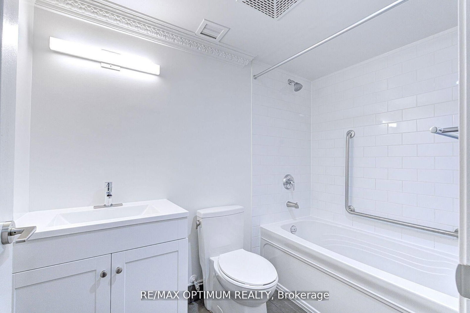 185 Legion Road N, Unit 416 - Photo 25