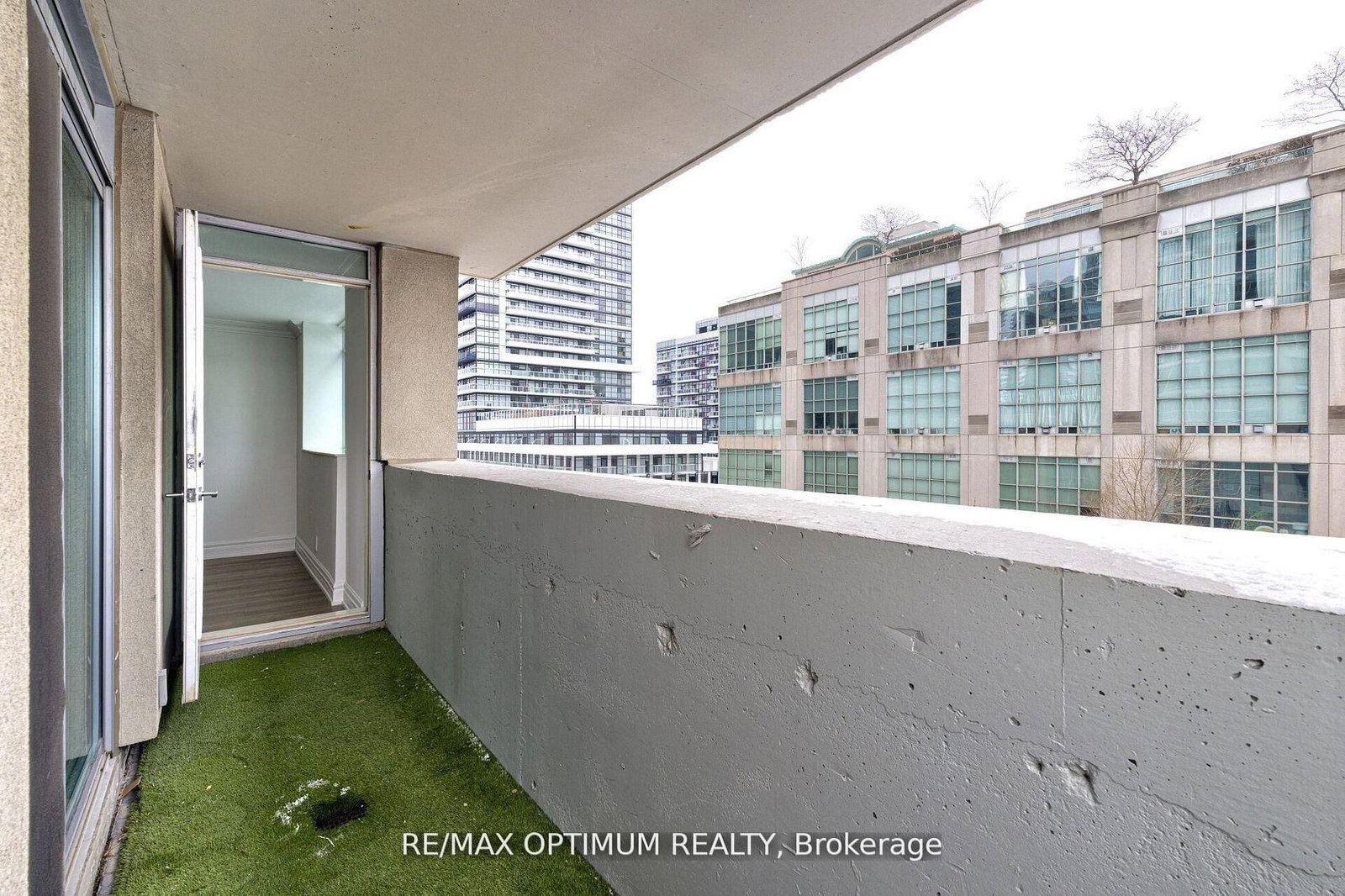 185 Legion Road N, Unit 416 - Photo 29