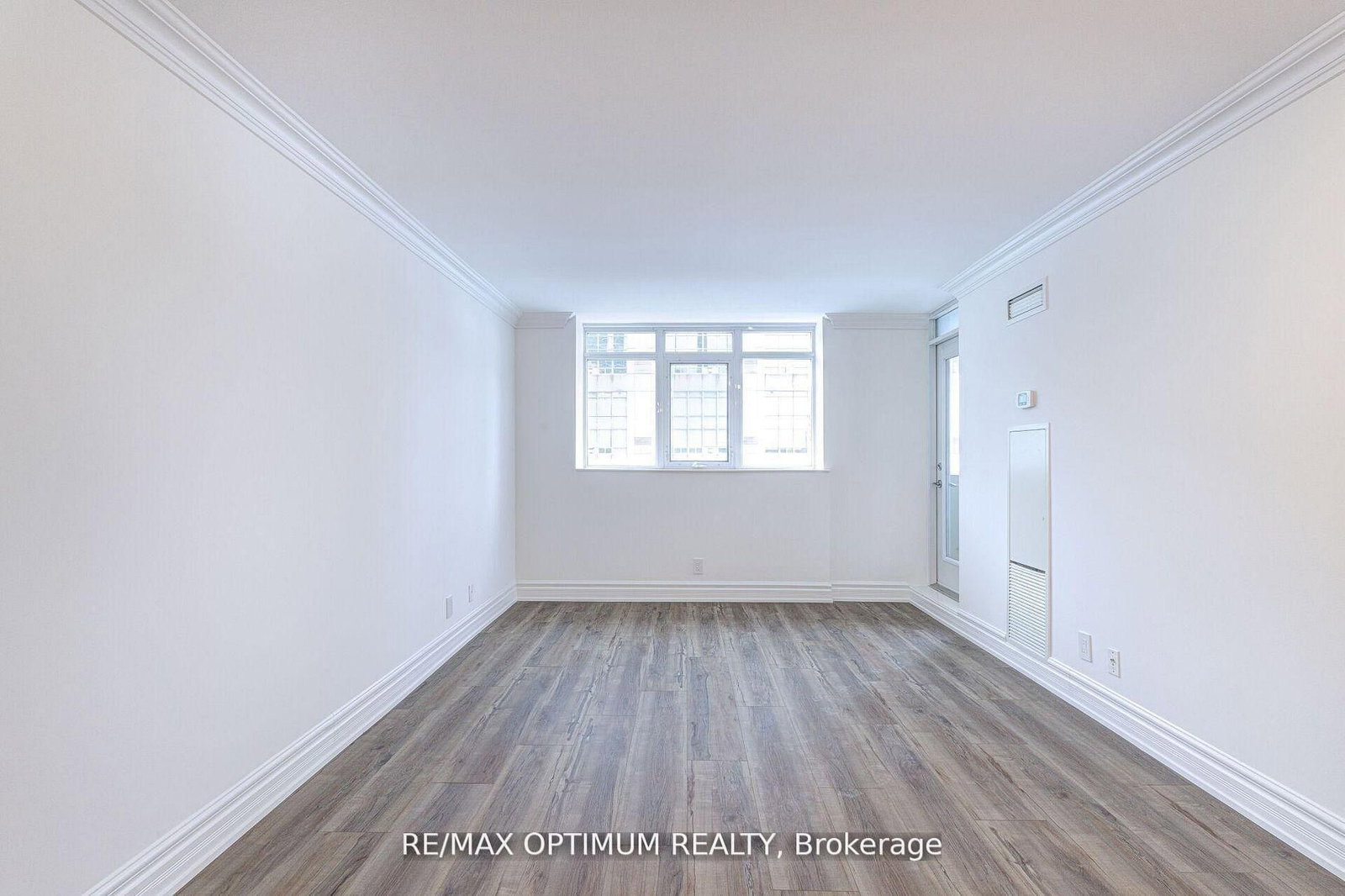 185 Legion Road N, Unit 416 - Photo 8