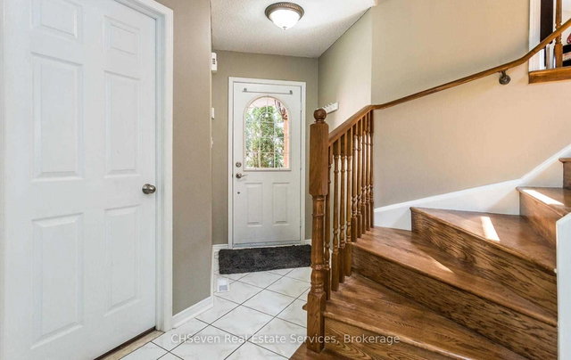 113 White Tail Crescent