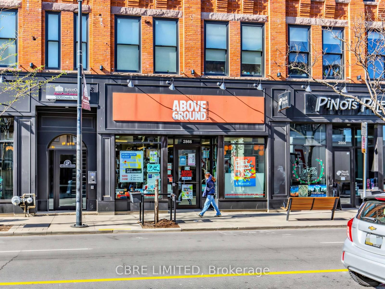 2868 Dundas Street