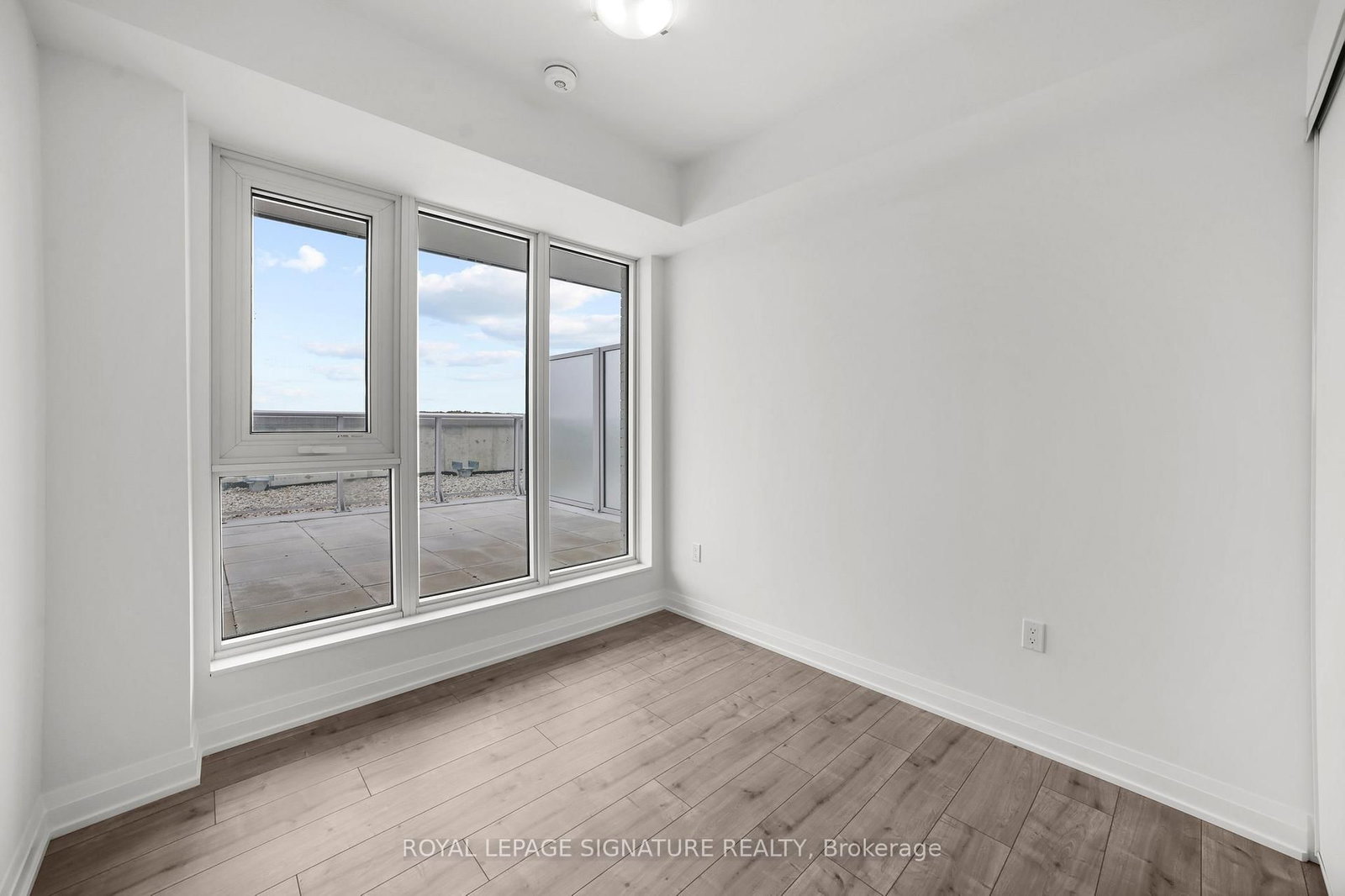 412 Silver Maple Oakville,ON L6H 0S2 — Photo 31