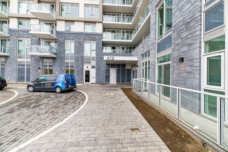 412 Silver Maple Oakville,ON L6H 0S2 — Photo 4