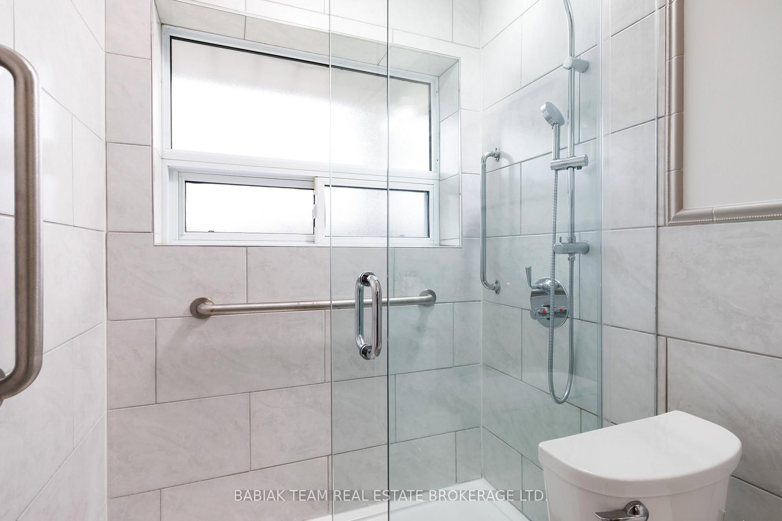 9 Camborne Avenue - Photo 25