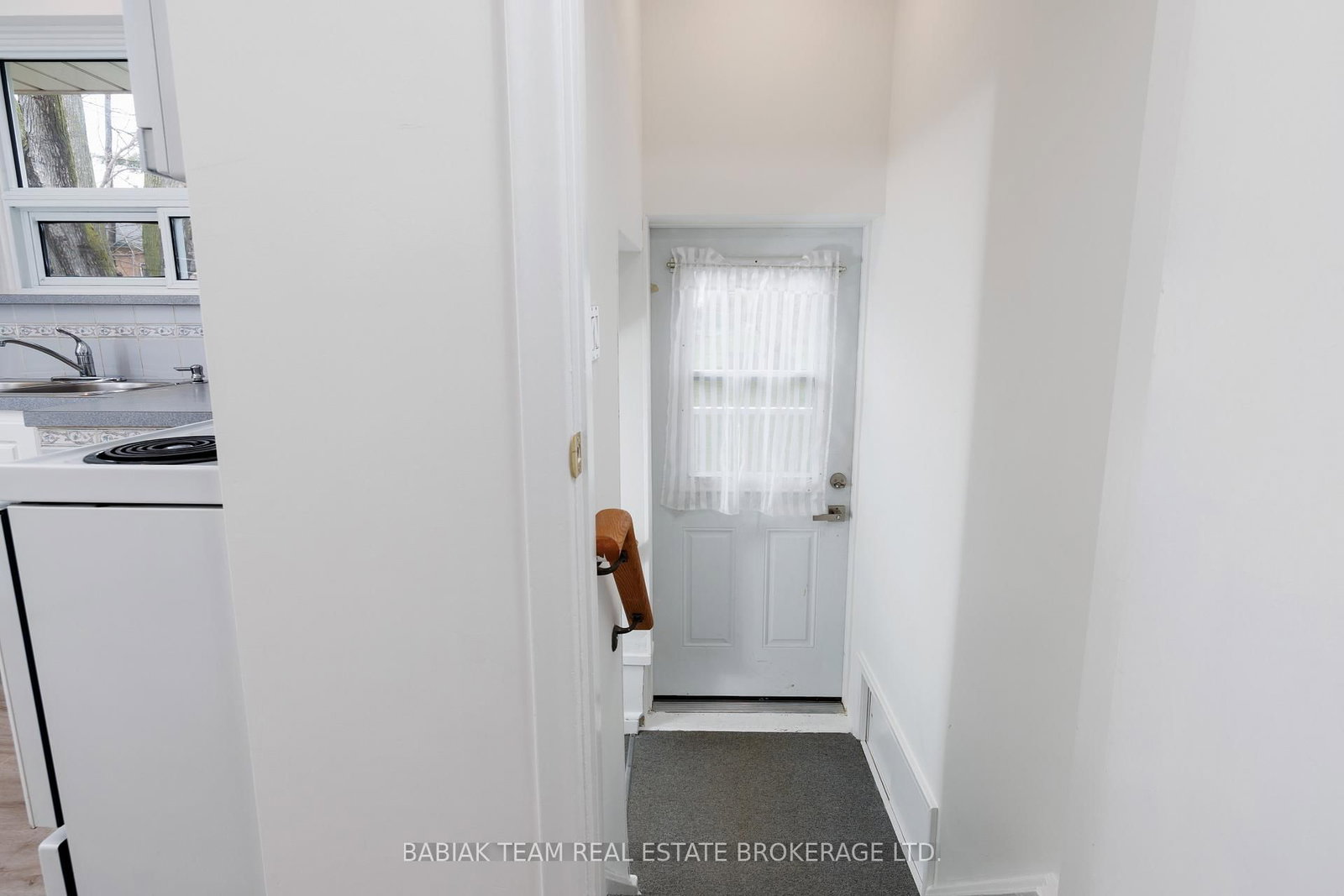 9 Camborne Avenue - Photo 34