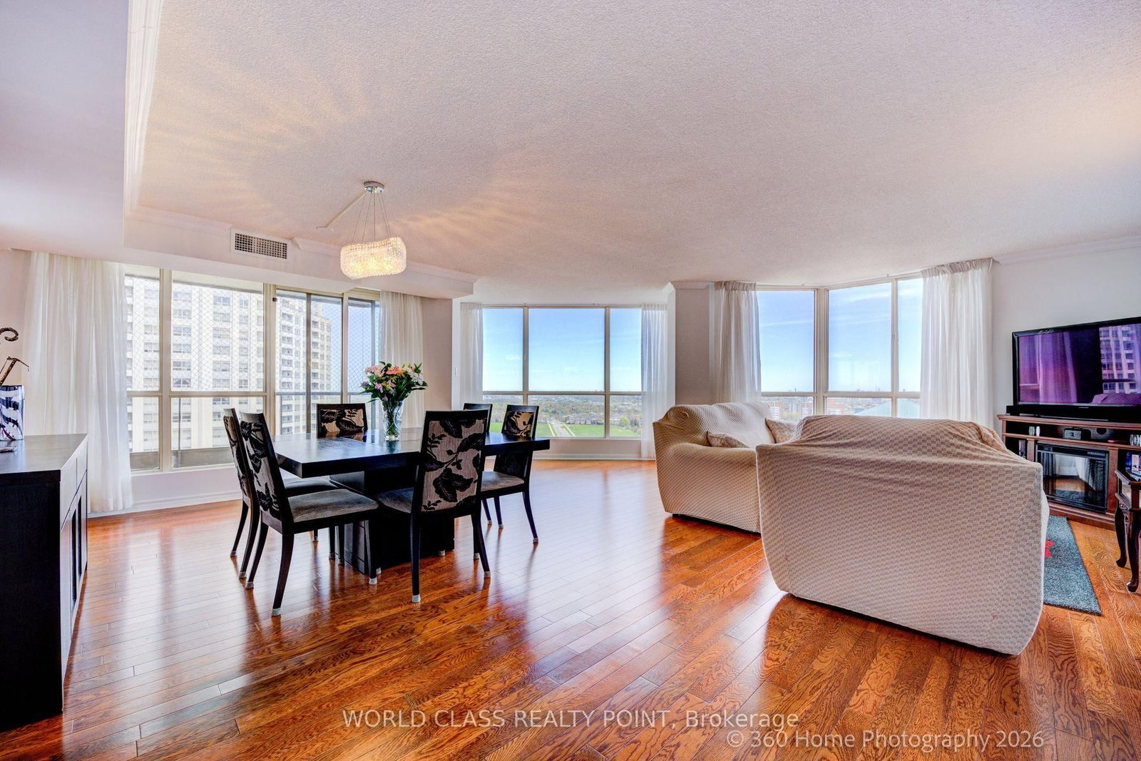55 Kingsbridge Garden Circle, Unit 1811