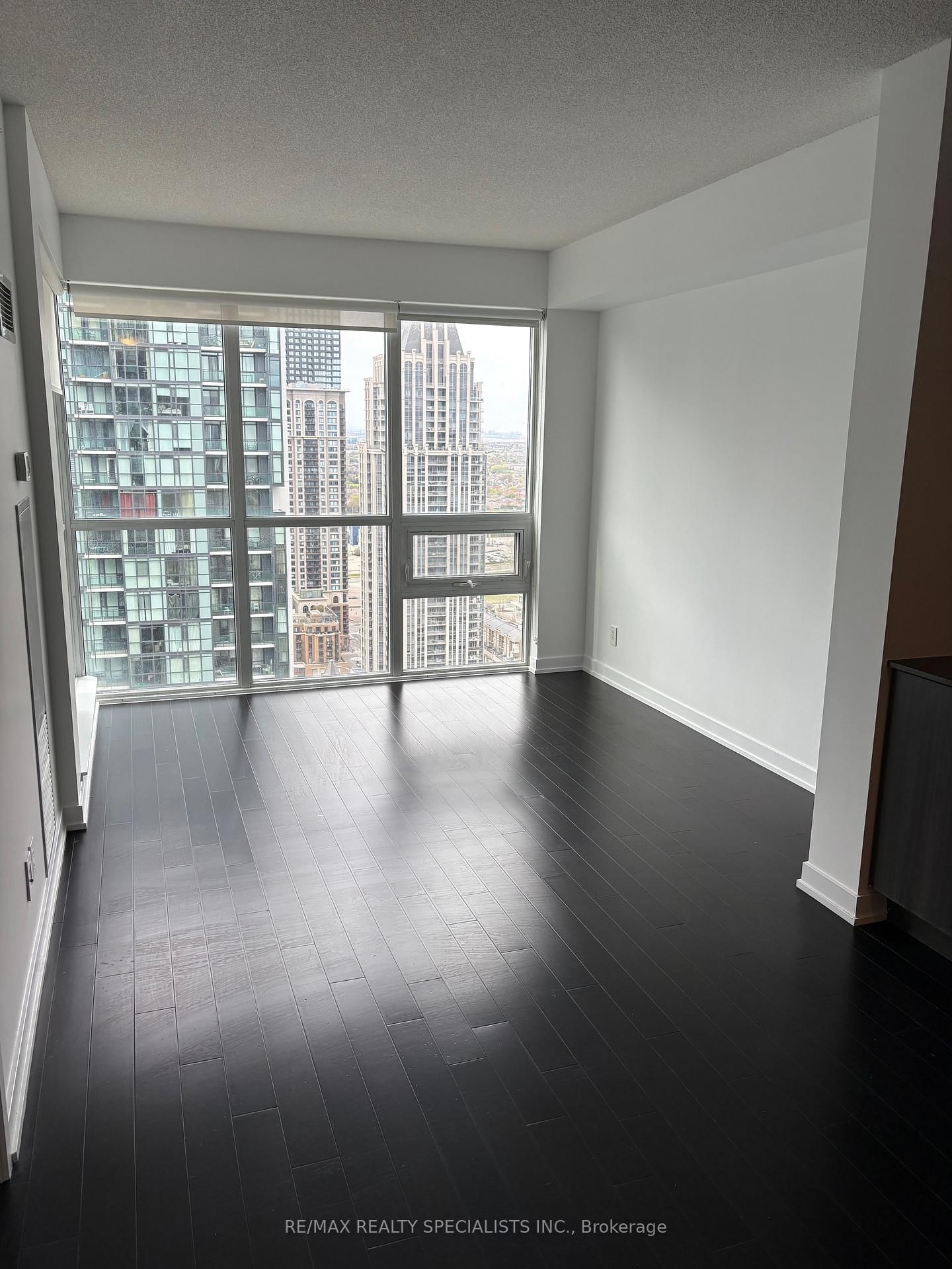 510 Curran Place, Unit 3406 - Photo 2