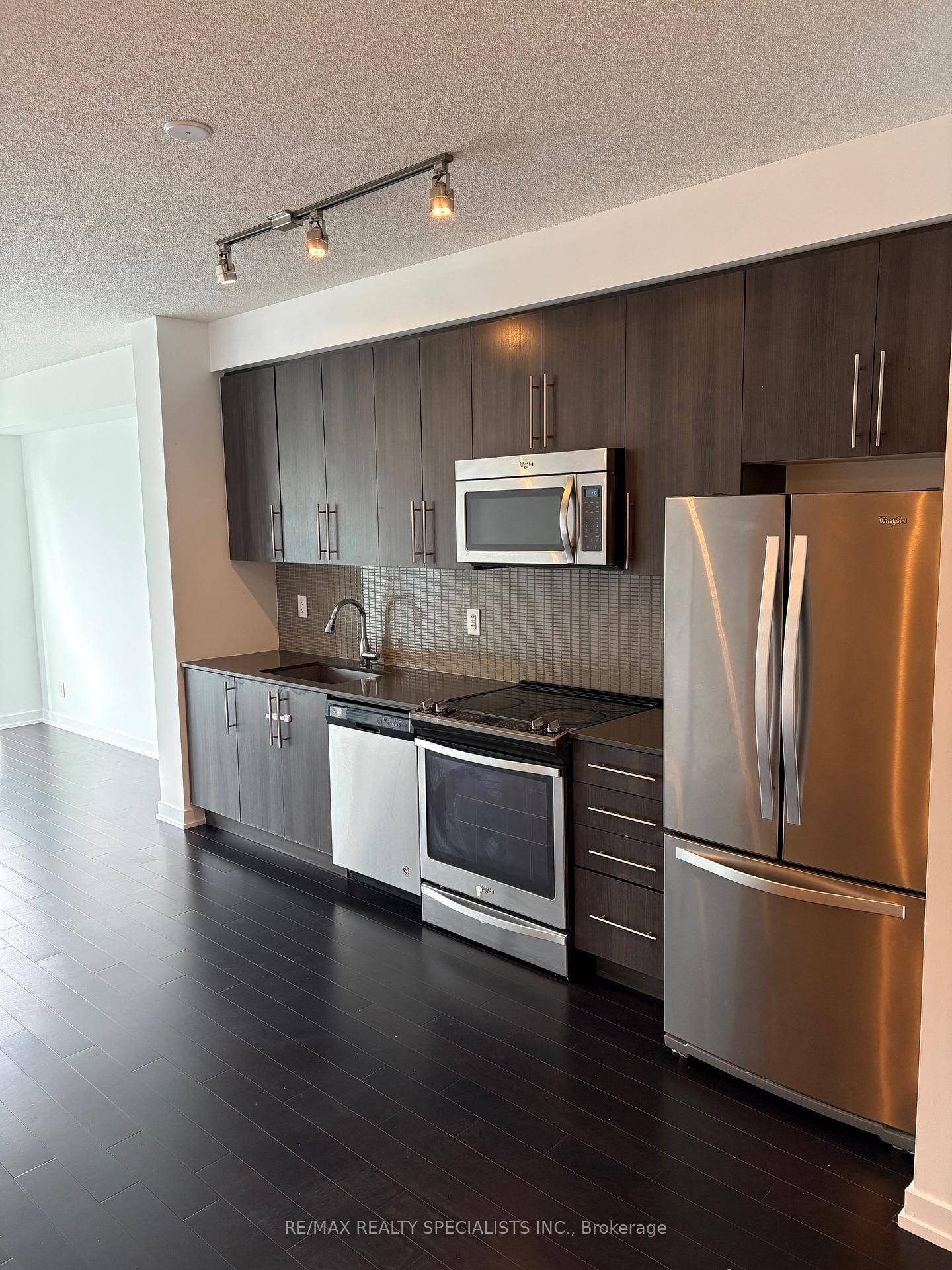 510 Curran Place, Unit 3406 - Photo 3
