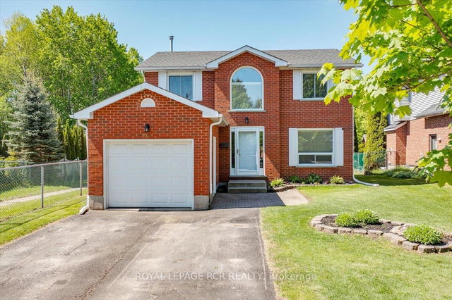 229 Elmwood Crescent