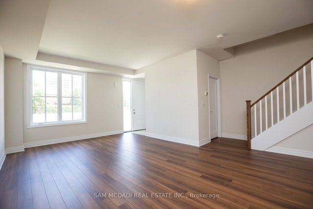 102 - 1180 Cawthra Road