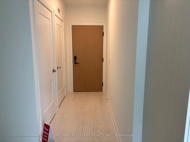 1301 - 25 Cordova Avenue