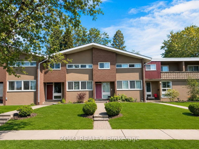 16 - 3250 The Credit Woodlands
