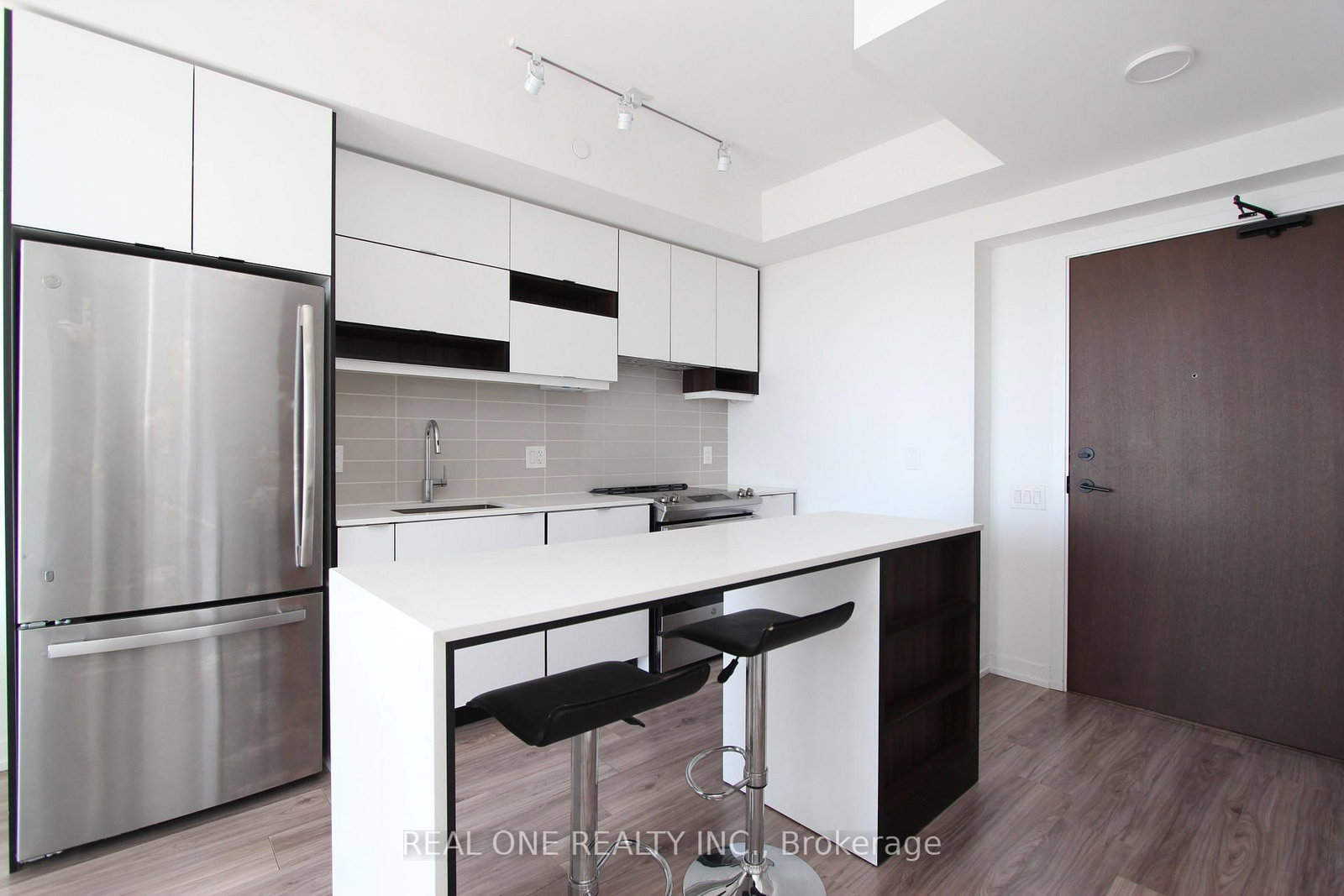 4065 Confederation Parkway, Unit 3809