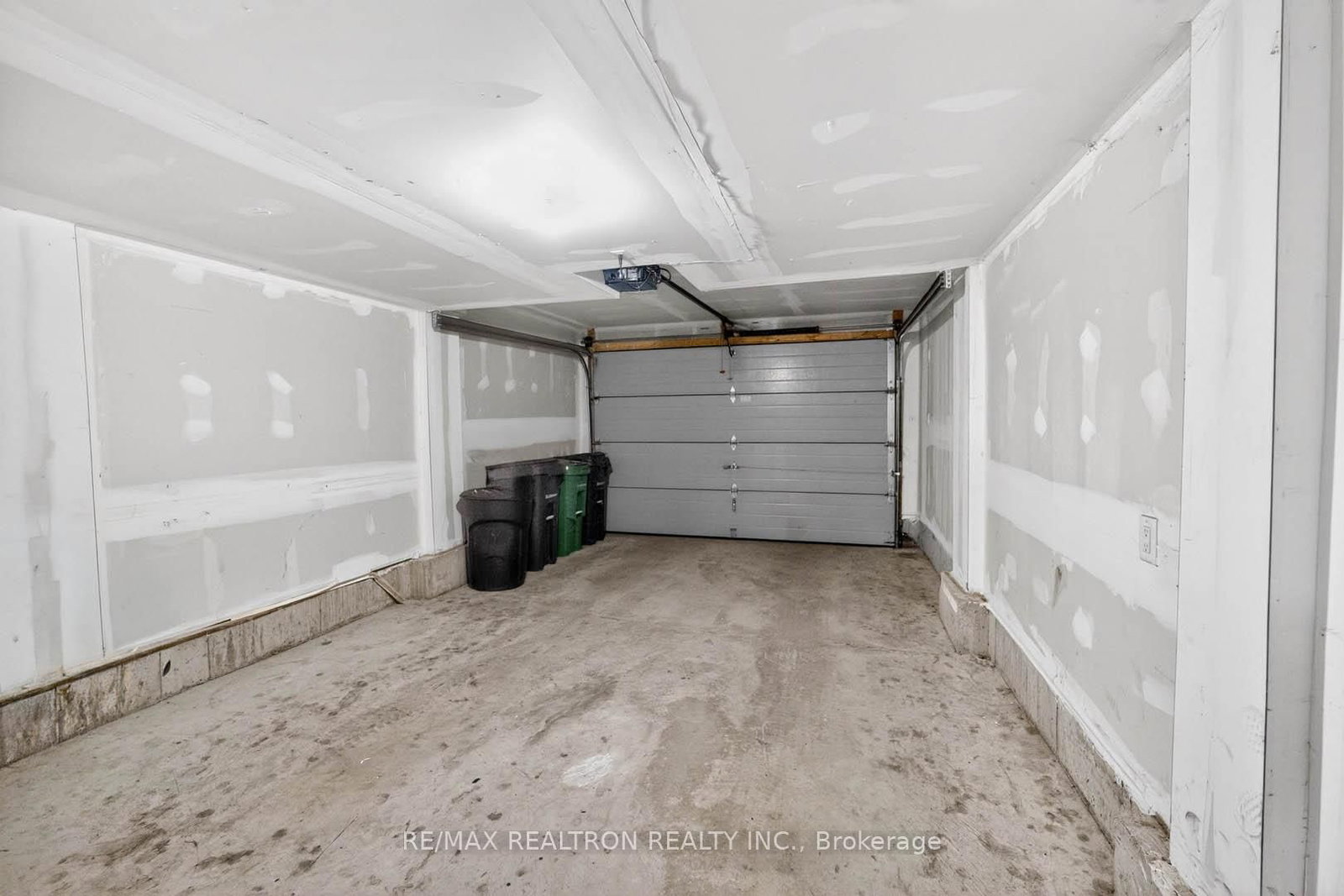 110 Stanley Greene Boulevard, Unit 3 - Photo 48