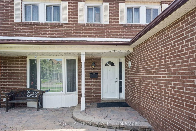 37 Moffatt Avenue