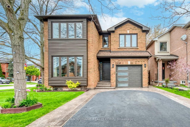 1209 Old Oak Drive
