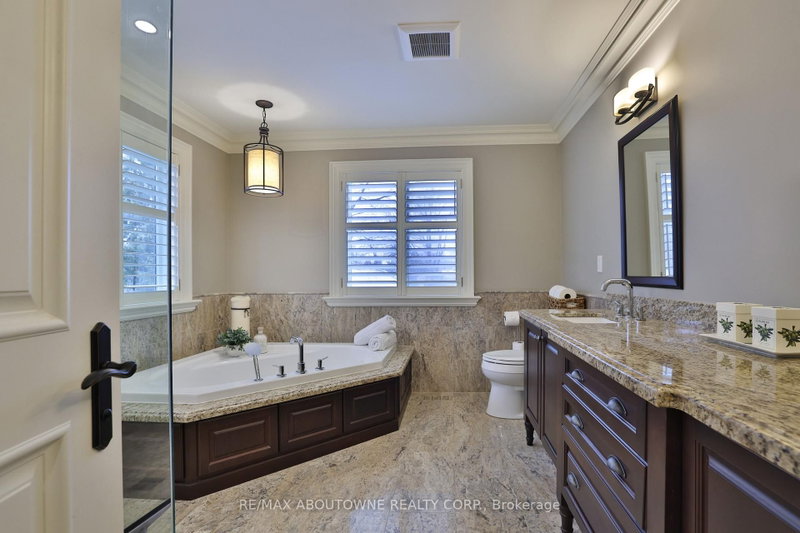 390 Seaton Oakville,ON L6L 3Y2 — Photo 32