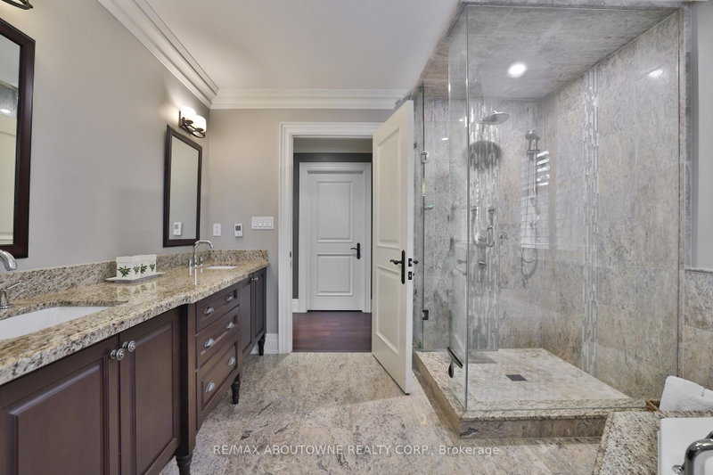 390 Seaton Oakville,ON L6L 3Y2 — Photo 34