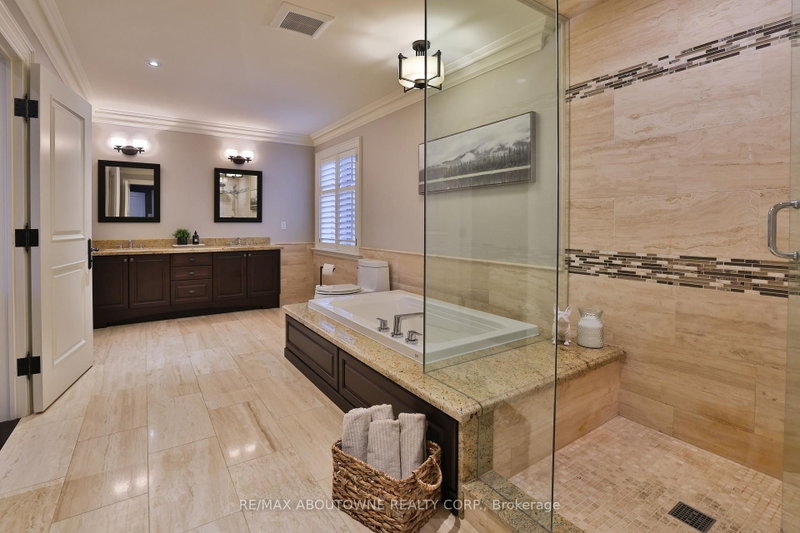 390 Seaton Oakville,ON L6L 3Y2 — Photo 36