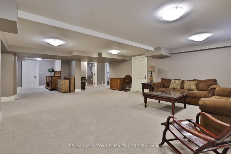 390 Seaton Oakville,ON L6L 3Y2 — Photo 39