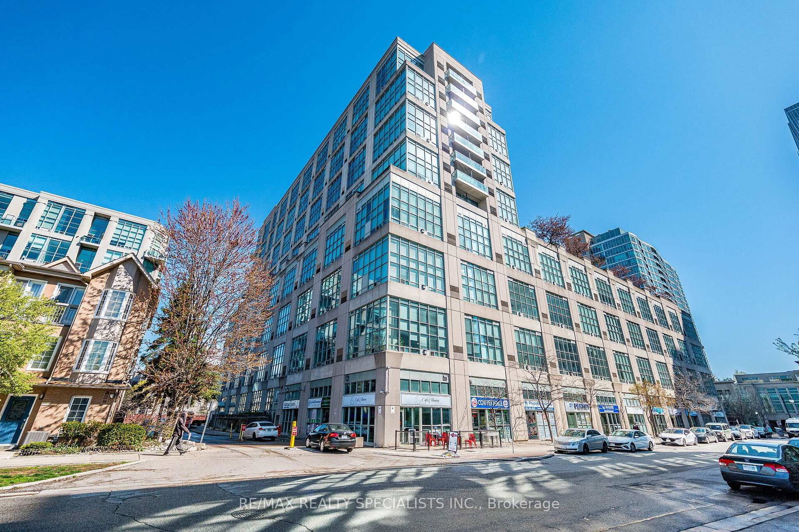 838-250 Manitoba Street, Toronto, ON