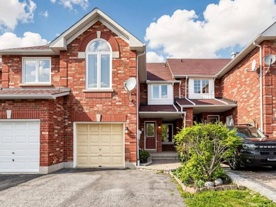 Townhouse in East Credit
